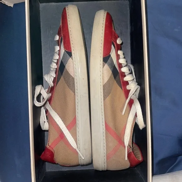 Burberry Sneakers size 37 - Picture 5 of 6